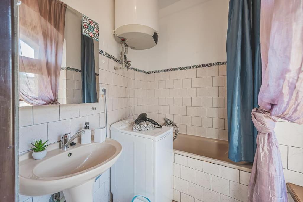 Carolina'S Romantic Apartment Hradec Kralove Exterior photo